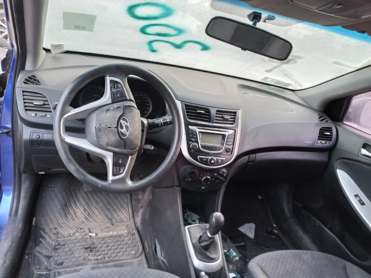  Hyundai ACCENT 2015    EN DESARME